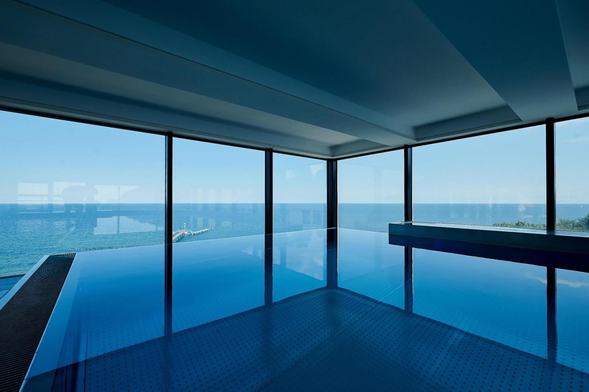 Pool Und Sauna Mit Meerblick, Direkt An Der Seebruecke - First Sellin Fewo 3 8 Exterior photo